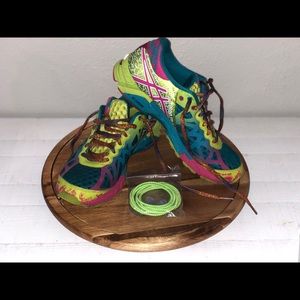 ASICS Gel-Noosa Tri 9